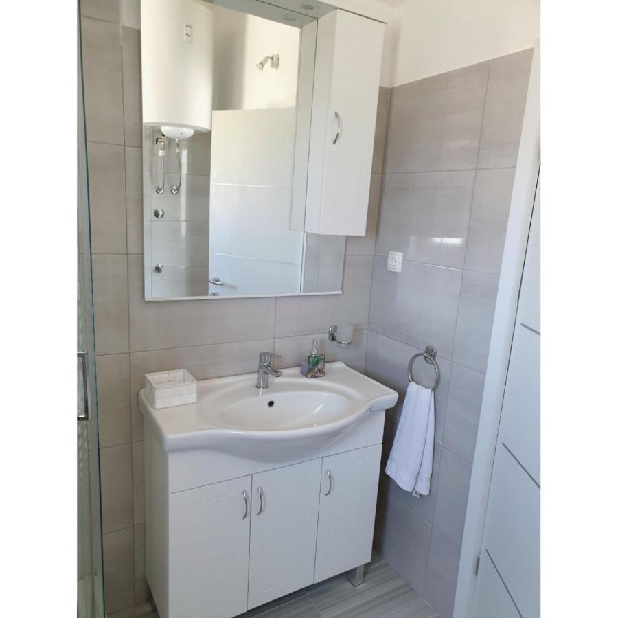 Apartment Mate4 Bibinje Eksteriør bilde
